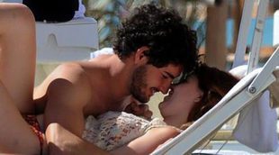 Barbara Berlusconi y Alexandre Pato derrochan pasión en las playas de Cerdeña