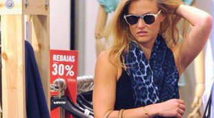 Bar Refaeli, una enamorada de España que disfrutó de una tarde de compras por Madrid