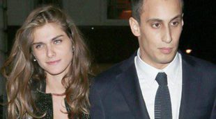 El exnovio de Carlota Casiraghi, Álex Dellal, se convierte en padre de un niño junto a Elisa Sednaoui