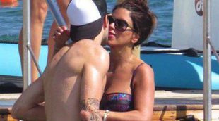 Cesc Fábregas y Daniella Semaan disfrutan del verano en las playas de Ibiza junto a su hija Lia