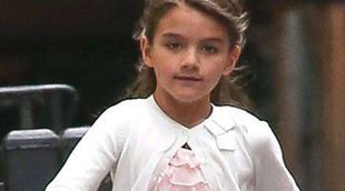 Un hombre llama a Suri Cruise "pequeña mocosa" en presencia de su madre, Katie Holmes