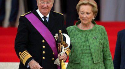 Alberto II de Bélgica firma el acta de abdicación en su hijo Felipe tras presidir la misa Te Deum