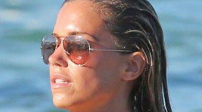 Sylvie van der Vaart presume de cuerpo durante sus vacaciones en las playas de Saint Tropez