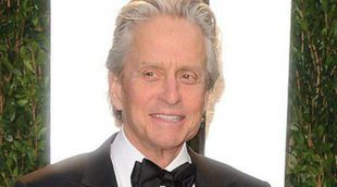 Michael Douglas se relaja en Cerdeña tras conocerse su seperación de Catherine Zeta Jones