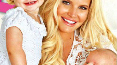 Jessica Simpson presenta las primeras imágenes de Ace Knute junto a su pequeña Maxwell Drew