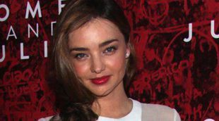 Miranda Kerr apoya a Orlando Bloom en el estreno de 'Romeo y Julieta'