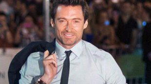 Hugh Jackman revoluciona San Sebastián a su llegada para recibir el Premio Donostia 2013