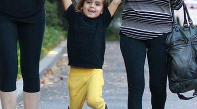 Mason Disick se lo pasa en grande jugando con su madre Kourtney Kardashian y su tía Khloe Kardashian