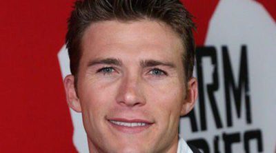 Scott Eastwood podría ser Christian Grey en 'Cincuenta sombras de Grey'