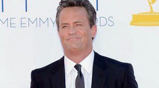 Matthew Perry y Lizzy Caplan llevan más de un año separados