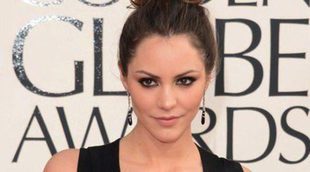 La esposa del director de 'Smash' le echa de casa por serle infiel con Katharine McPhee