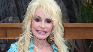 Dolly Parton defiende a su ahijada Miley Cyrus: "Solo intenta encontrar su lugar"