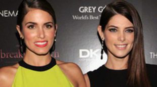 Ashley Greene y Nikki Reed se visten de gala para estrenar 'Amanecer. Parte 1' en Nueva York