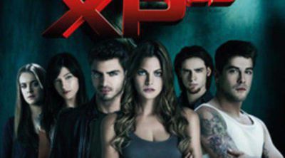 Luis Fernández, Amaia Salamanca, Úrsula Corberó y Maxi Iglesias en el cartel final de 'XP3D'