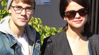 Justin Bieber desayuna con Selena Gomez tras someterse a las pruebas de paternidad