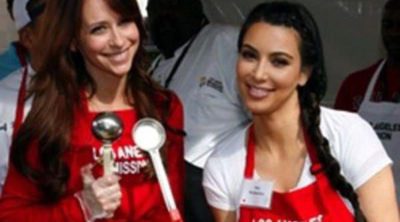 Los Obama, Kim Kardashian y Jennifer Love Hewitt, más solidarios que nunca en Acción de Gracias