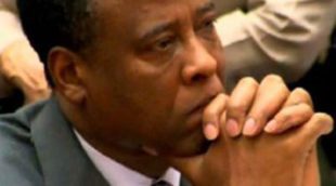 Condenan a cuatro años de cárcel a Conrad Murray por la muerte de Michael Jackson