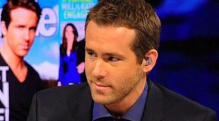 Ryan Reynolds se divierte en 'El hormiguero' jugando con fuego y dando tartazos