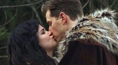 Ginnifer Goodwin luce embarazo y se besa con Josh Dallas en la grabación de 'Érase una vez'