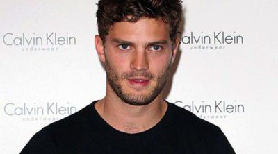 Jamie Dornan de 'Cincuentas Sombras de Grey' se convierte en padre de un niño junto a Amelia Warner