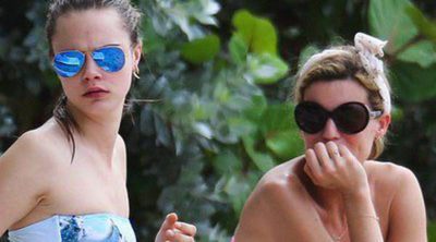 Cara y Poppy Delevingne disfrutan de las vacaciones de Navidad en las Barbados