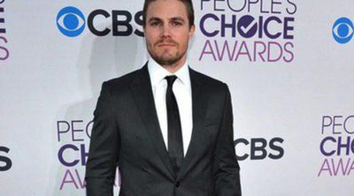 Stephen Amell pasa la Navidad en Hawai junto a su familia