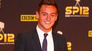 Tom Daley y Dustin Lance Black disfrutan de la noche londinense con el concursante de 'The X Factor' Luke Friend