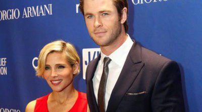 Chris Hemsworth y Elsa Pataky asisten a la tercera gala benéfica a favor de las victimas de Haití organizada por Sean Penn