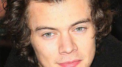 Pillan a Harry Styles enseñando su culo, que ya tiene hasta una cuenta propia de Twitter