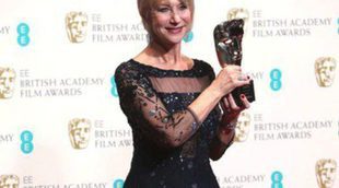 El Príncipe Guillermo entrega el Bafta de Honor a Helen Mirren: "Probablemente podría llamarte abuela"