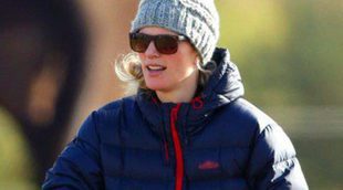 Zara Phillips elige una carrera de caballos para aparecer con su hija Mia Grace Tindall