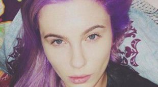 Ireland Baldwin rompe con su novio Slater Trout y se tiñe el pelo de morado