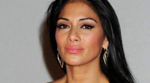 Nicole Scherzinger muestra su lado bromista y participa en una campaña solidaria