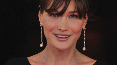 Carla Bruni disfruta de unas vacaciones en Mónaco con Nicolas Sarkozy y su hija Giulia