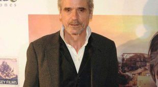 Jeremy Irons estrena 'Tren de noche a Lisboa' en Madrid junto a Azúcar Moreno y Thaïs Blume