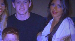 Daniella Semaan consigue un recuerdo en forma de foto de la visita de Niall Horan a Barcelona