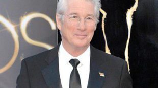 Richard Gere sale con Padma Lakshmi, la presentadora del 'Top Chef' americano