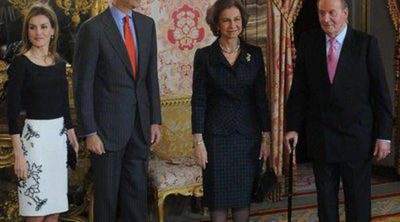 Los Reyes y los PrÃ­ncipes Felipe y Letizia ofrecen un almuerzo en honor a Elena Poniatowska