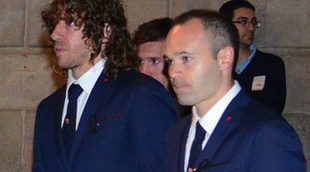 Puyol con Vanesa Lorenzo, Neymar, Iniesta y el resto del Barça acuden al funeral de Tito Vilanova