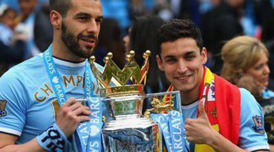 Jesús Navas, Álvaro Negredo, Javi García y David Silva celebran la Premier League