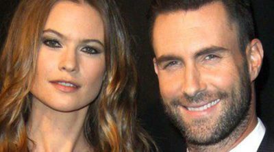 Adam Levine, vocalista de 'Maroon 5', se casará el mes que viene con la modelo Behati Pinsloo