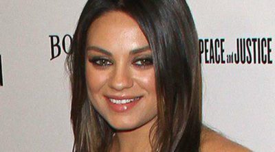 Mila Kunis presume de embarazo en el estreno de 'Third Person' sin su prometido Ashton Kutcher