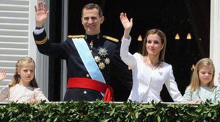 Así ha sido la proclamación del Rey Felipe VI: De la imposición del fajín al saludo desde el Palacio Real