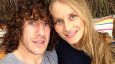 Carles Puyol y Vanesa Lorenzo disfrutan del concierto de Dani Martín en el backstage