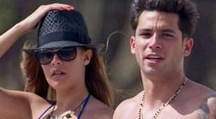 Jessica Bueno disfruta de las playas de Marbella con su hijo Francisco y Jota Peleteiro