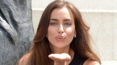 Irina Shayk posa en bikini y sin una gota de maquillaje