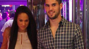 Victoria Calderón presume de embarazo junto a su novio Isco Alarcón en una romántica foto