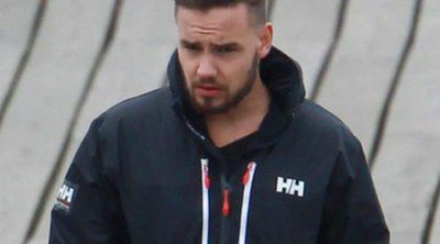 Liam Payne comparte unos íntimos y cariñosos momentos con su novia Sophia Smith a bordo de un barco