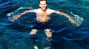 Marc Clotet vuelve de vacaciones a Cadaqués tras acudir a la Gala Starlite con Natalia Sánchez