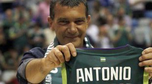 Antonio Banderas sustituye a Melanie Griffith por una asesora de inversiones holandesa